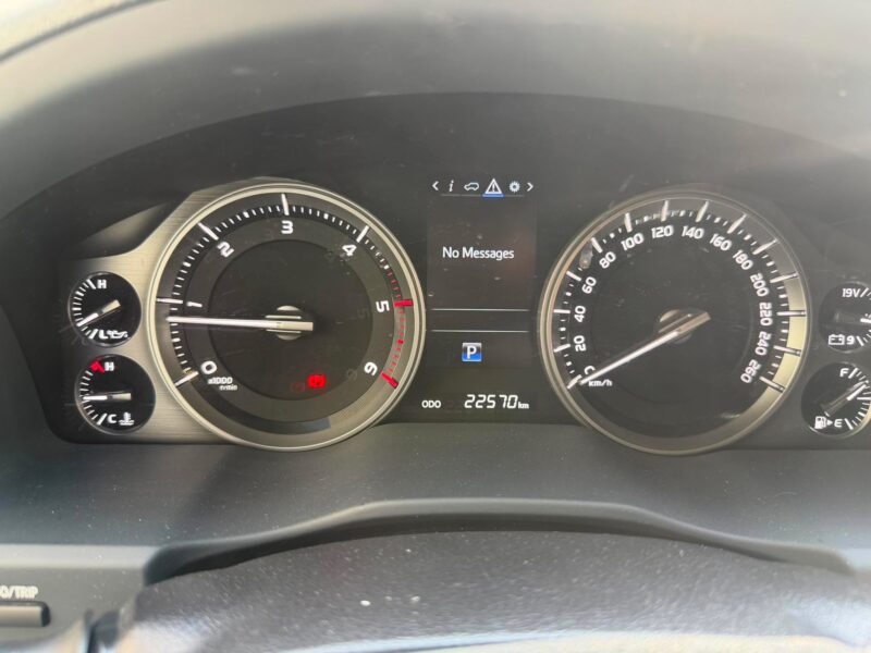2018 TOYOTA LAND CRUISER LC200 VX PREMIUM 4X4 AUTOMATIC TRANSMISSION 22TKM ONLY!!!