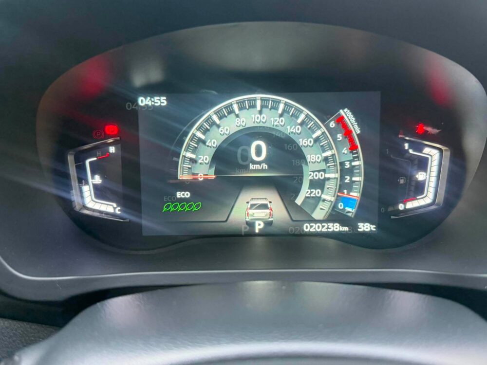 2022 MITSUBISHI MONTERO BLACK SERIES 2.4 AUTOMATIC TRANSMISSION 20TKM ONLY!!!