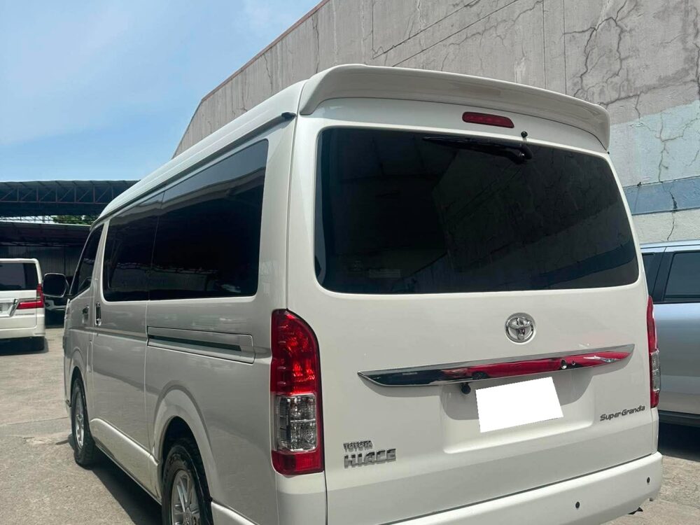 2018 TOYOTA HIACE SUPER GRANDIA 3.0 AUTOMATIC TRANSMISSION 36TKM ONLY!!!!