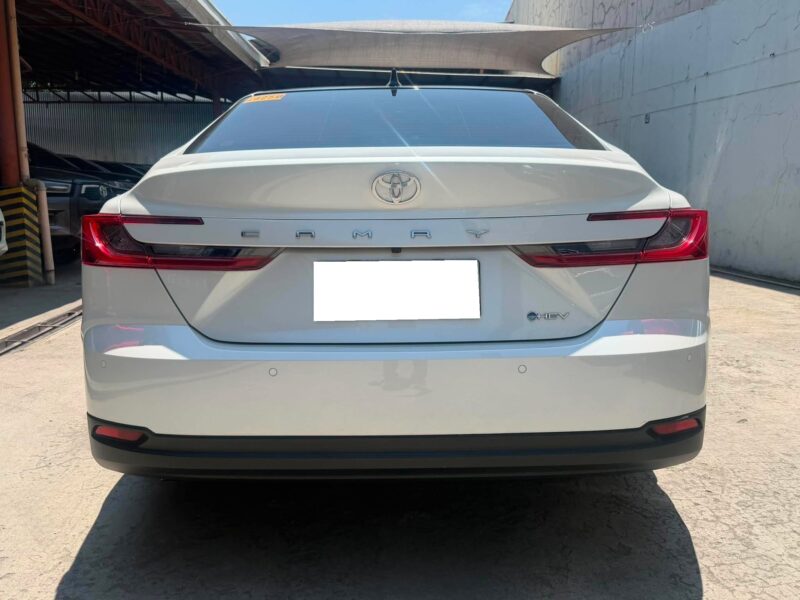 2025 TOYOTA CAMRY HYBRID 2.5 AUTOMATIC TRANSMISSION 2TKM ONLY!!!