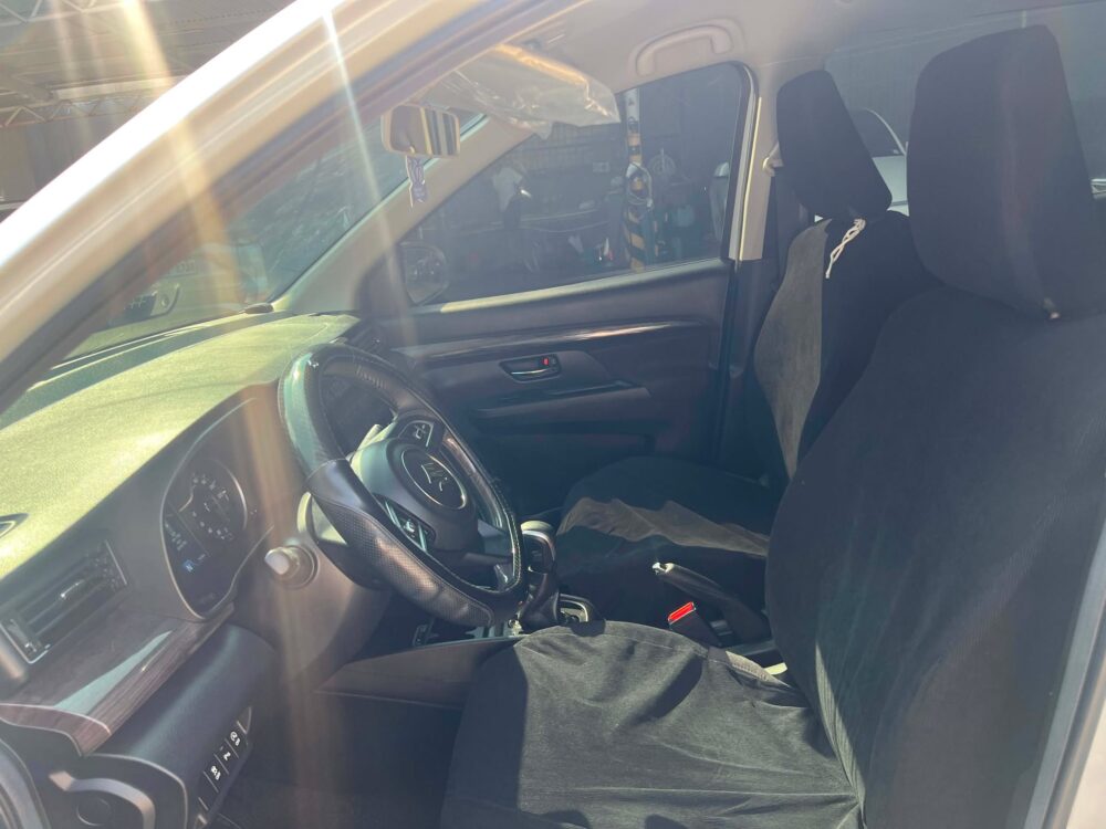 2025 SUZUKI ERTIGA 1.5 HYBRID AUTOMATIC TRANSMISSION 9TKM ONLY!!!