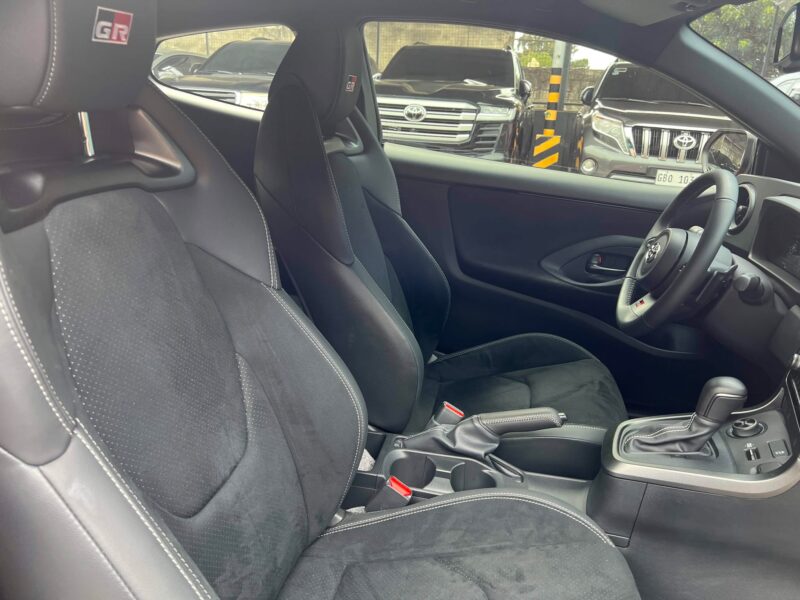 2026ACQ TOYOTA YARIS GR VERSION 2 1.6 AUTOMATIC TRANSMISSION 900KM ONLY!!!!