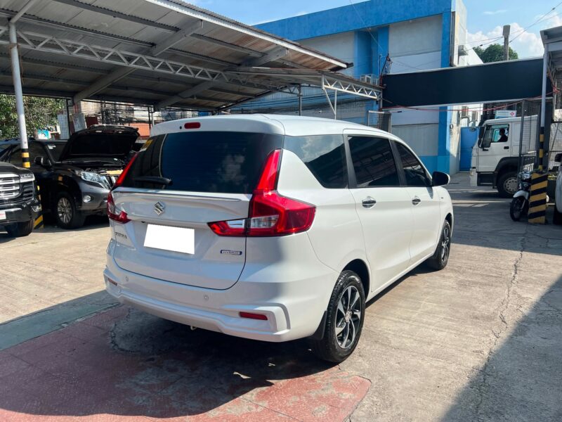 2025 SUZUKI ERTIGA 1.5 HYBRID AUTOMATIC TRANSMISSION 9TKM ONLY!!!