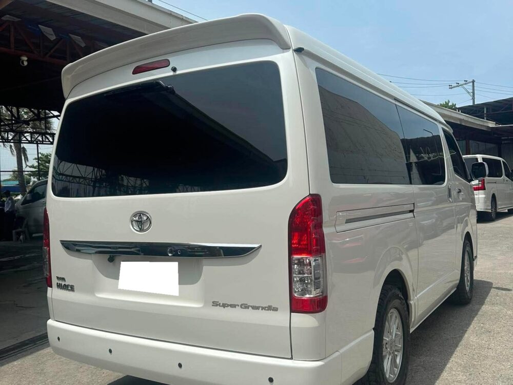 2018 TOYOTA HIACE SUPER GRANDIA 3.0 AUTOMATIC TRANSMISSION 36TKM ONLY!!!!