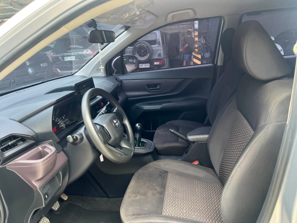 2024 TOYOTA AVANZA J 1.3 MANUAL TRANSMISSION 23TKM ONLY!!!