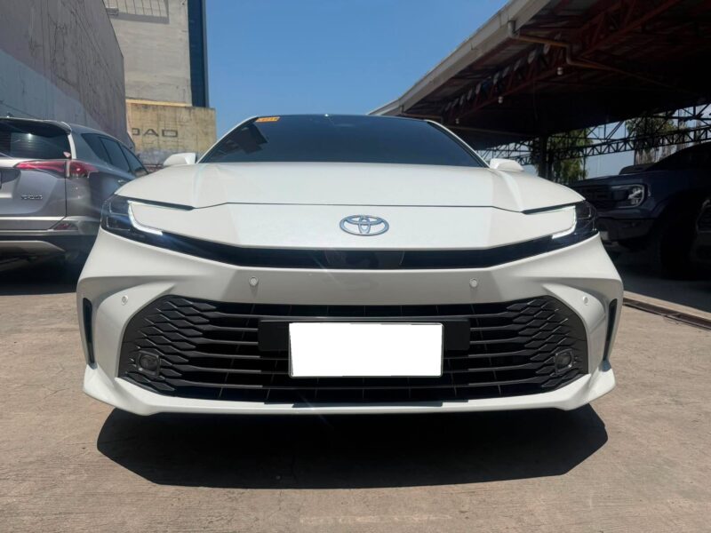 2025 TOYOTA CAMRY HYBRID 2.5 AUTOMATIC TRANSMISSION 2TKM ONLY!!!