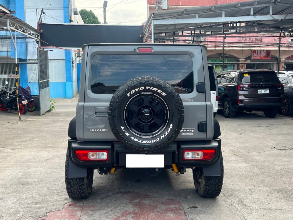 2022 SUZUKI JIMNY GLX 1.5 AUTOMATIC TRANSMISSION 30TKM ONLY!!!
