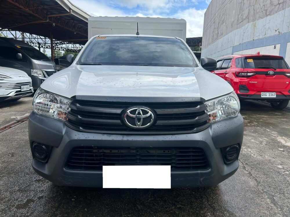 2023ACQ TOYOTA HILUX CARGO FB FX 4X2 2.4 14TKM ONLY MANUAL TRANSMISSION