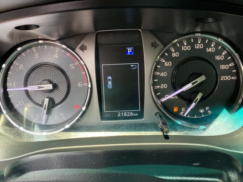 2025 TOYOTA HILUX G 2.4 4X2 AUTOMATIC TRANSMISSION
