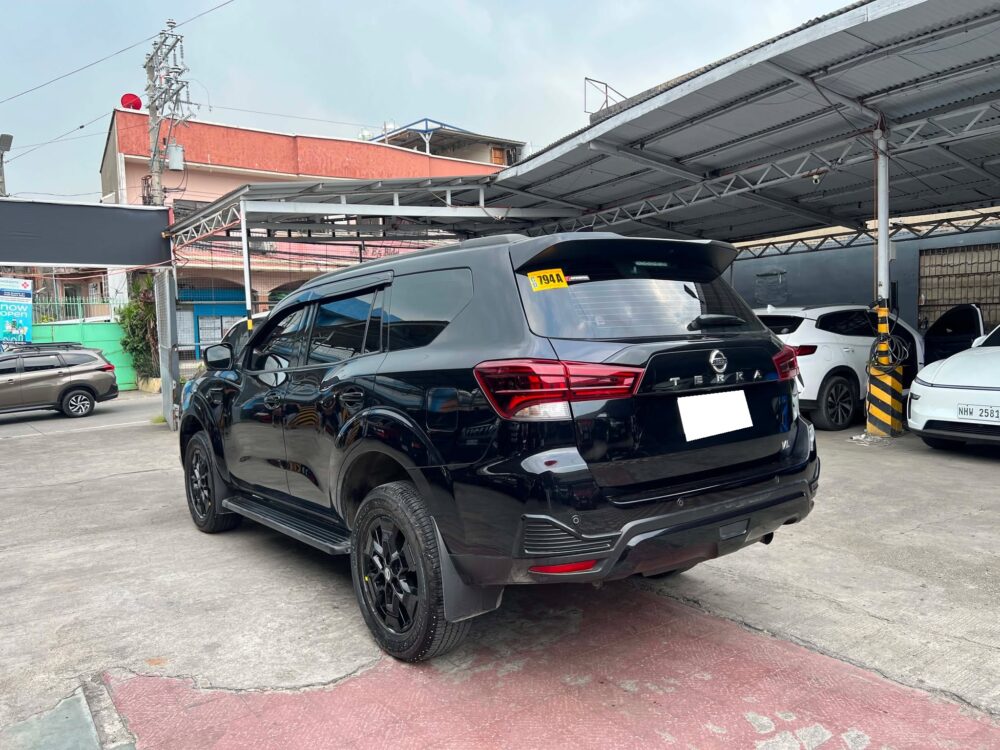2024 NISSAN TERRA VL SPORTS 4X2 2.5 AUTOMATIC TRANSMISSION 10TKM ONLY!!!