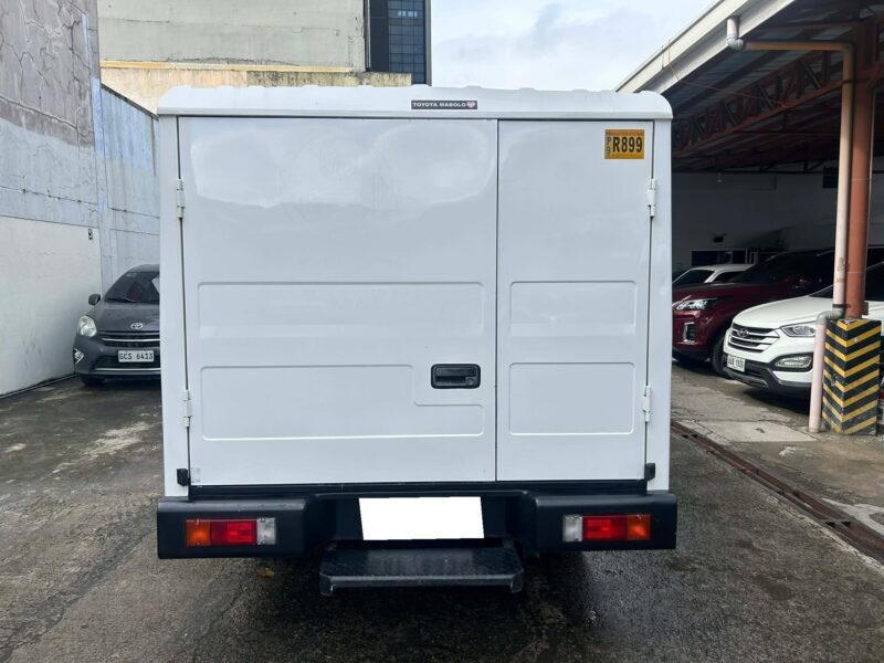 2023ACQ TOYOTA HILUX CARGO FB FX 4X2 2.4 14TKM ONLY MANUAL TRANSMISSION
