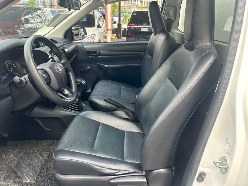 2023ACQ TOYOTA HILUX CARGO FB FX 4X2 2.4 14TKM ONLY MANUAL TRANSMISSION