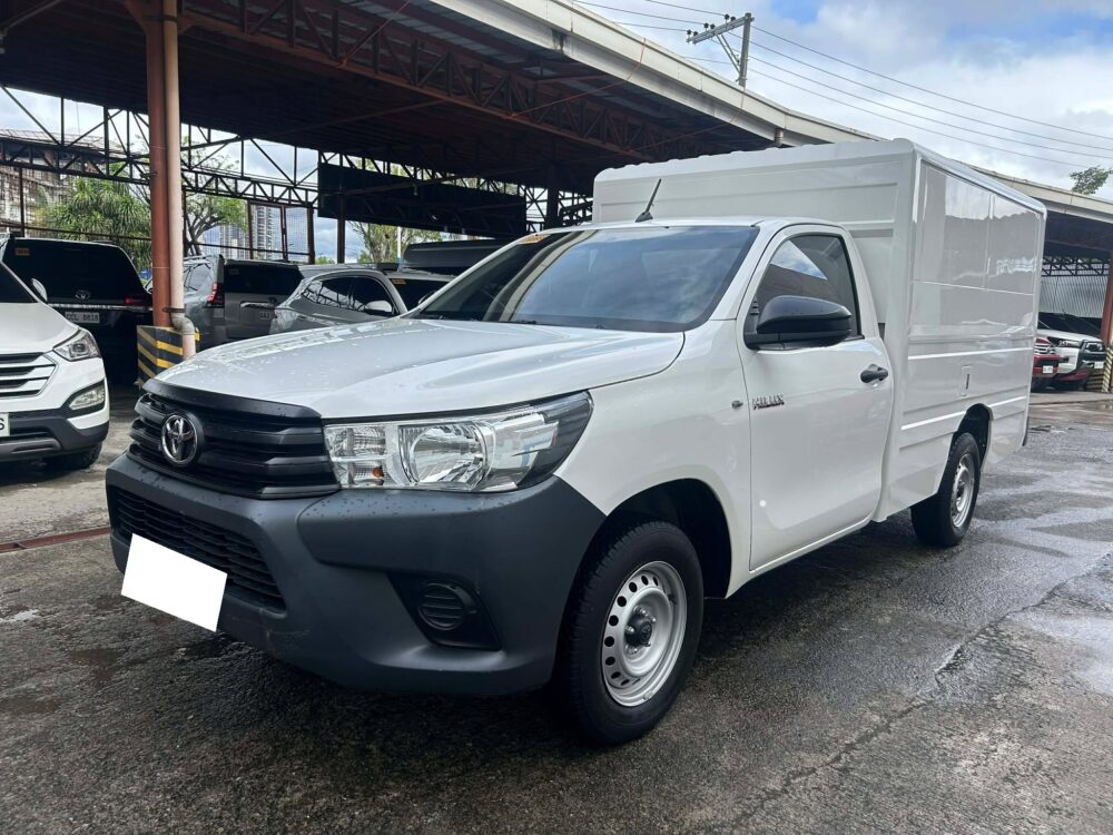 2023ACQ TOYOTA HILUX CARGO FB FX 4X2 2.4 14TKM ONLY MANUAL TRANSMISSION