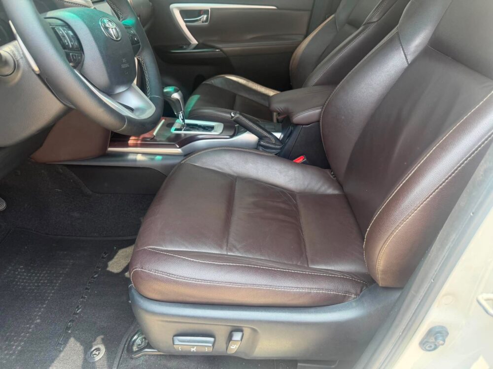 2018 TOYOTA FORTUNER V 4X2 2.4 AUTOMATIC TRANSMISSION 62TKM ONLY!!!
