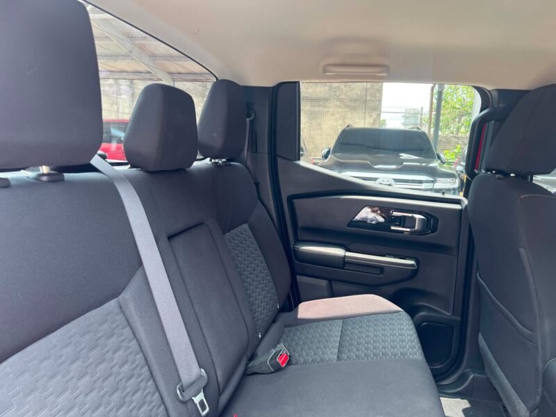 2024 MITSUBISHI TRITON GLX 2.4 AUTOMATIC TRANSMISSION 5TKM ONLY!!!