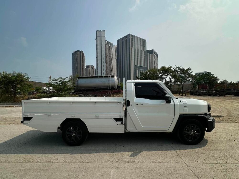 2025 TOYOTA HILUX TAMARAW DROPSIDE 2.4 AUTOMATIC TRANSMISSION 10TKM ONLY!!!