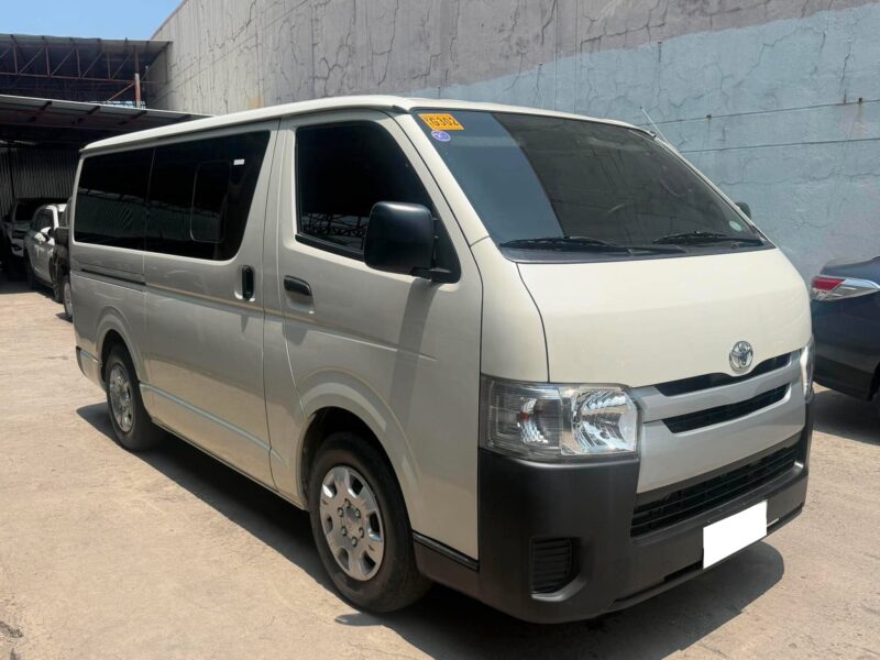 2019 TOYOTA HIACE COMMUTER 3.0 MANUAL TRANSMISSION 21TKM ONLY!!!